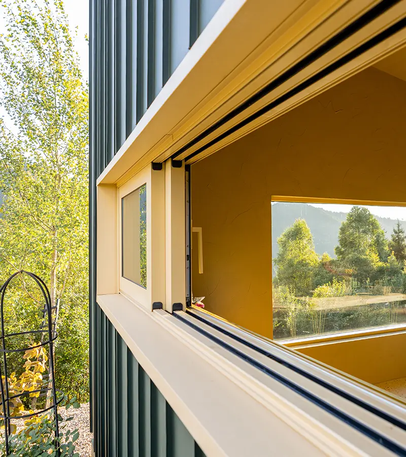 Sistema de apertura en corredera para ventanas y puertas